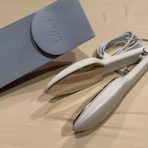 The Nori Press Steam Iron